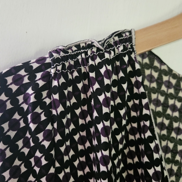 Black and purple three-quarter sleeve blouse - Picture 4 of 4